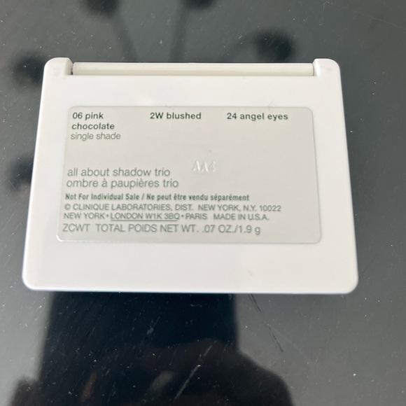 Clinique Eye shadow trio - Picture 3 of 3